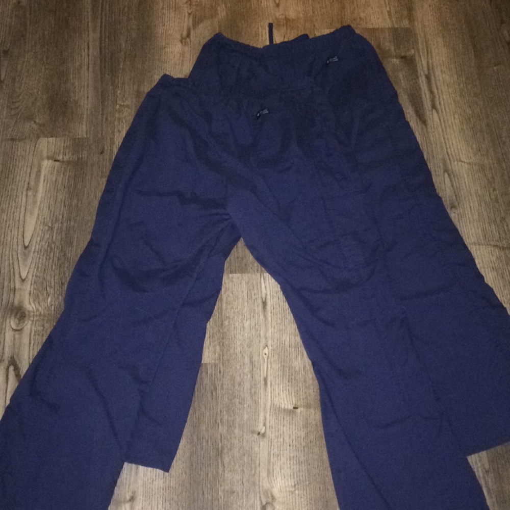 2 Pairs Swell Sanibel Scrub Pants